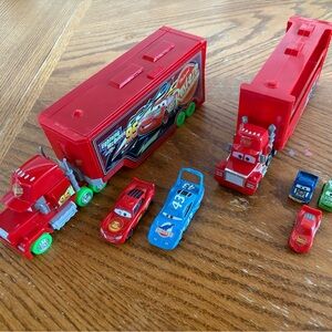 Disney Pixar Cars Glow Racers Transforming Mack + Mini Racers Hauler Truck